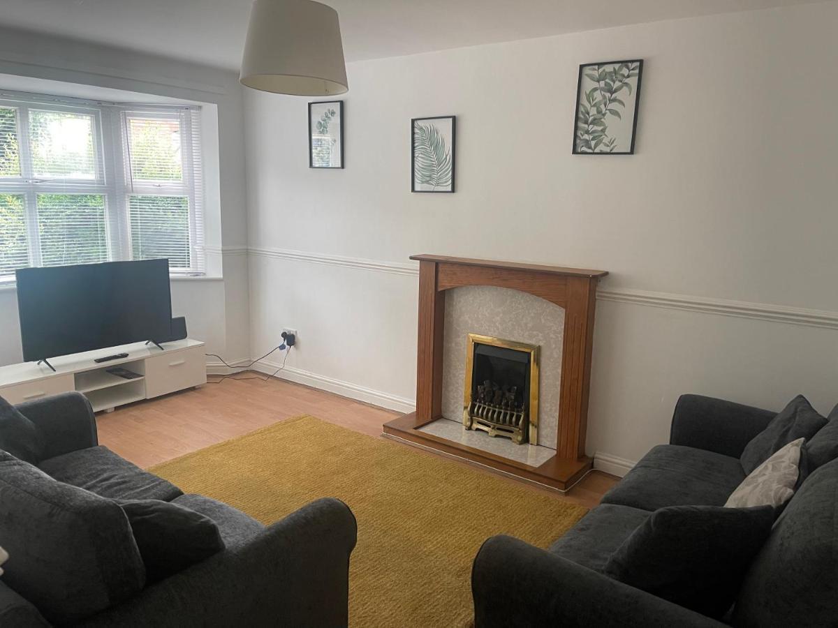 House Number 12 Sleeps Up To 4 With Smart Tvs In Every Room Wellington  Zewnętrze zdjęcie