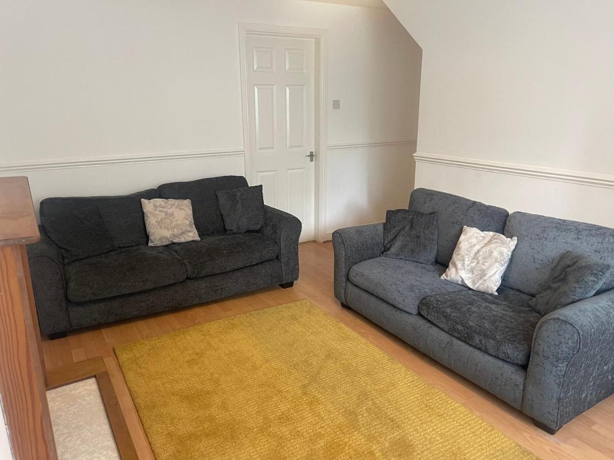 House Number 12 Sleeps Up To 4 With Smart Tvs In Every Room Wellington  Zewnętrze zdjęcie